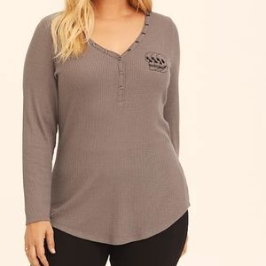 Torrid gray waffle knit long sleeve top embroidered skull detail